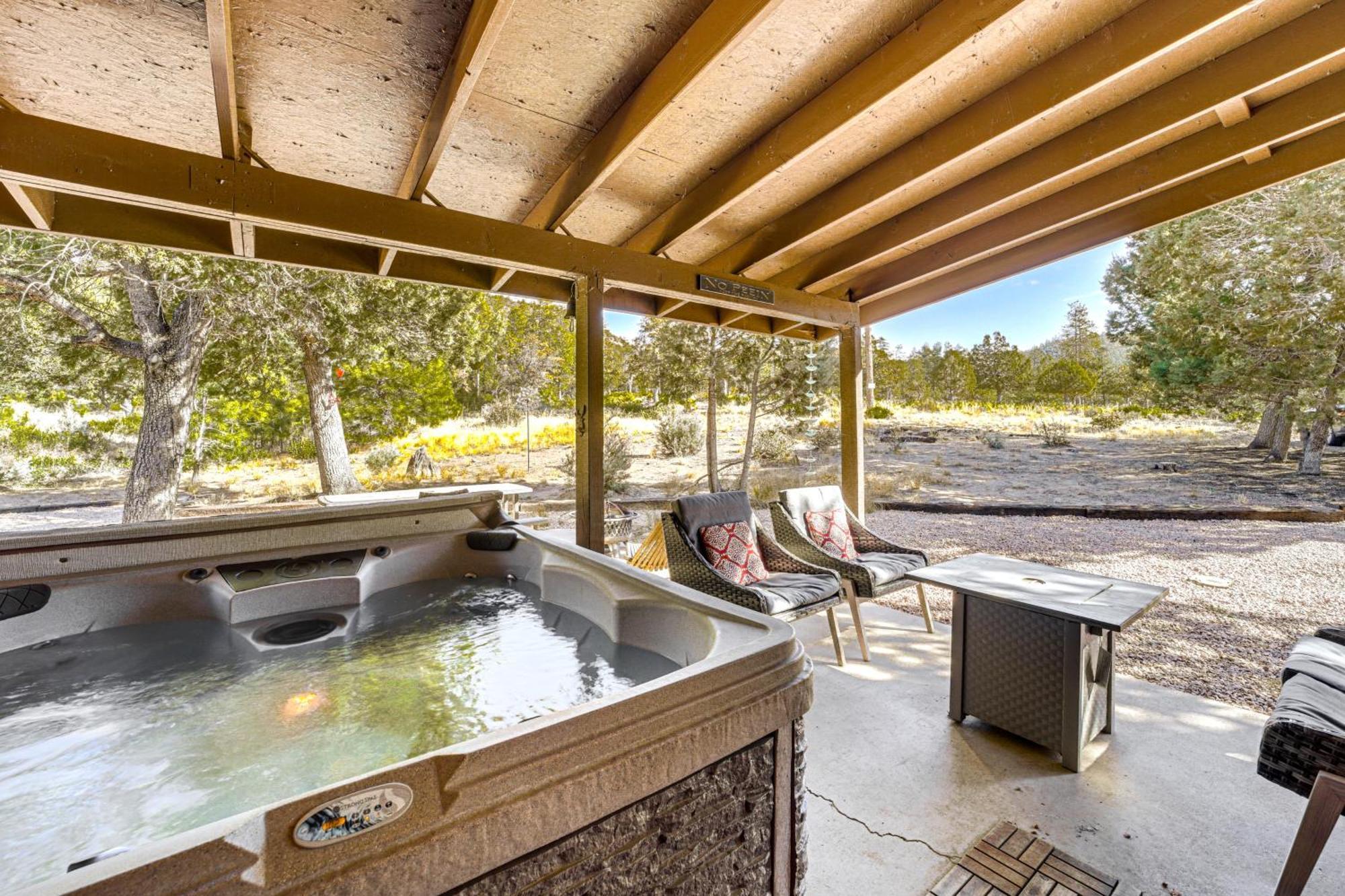 Peaceful Strawberry Cabin Fire Pit And Hot Tub Pine Esterno foto